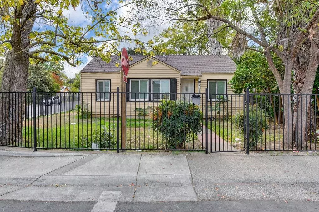 Sacramento, CA 95820,3946 23rd AVE