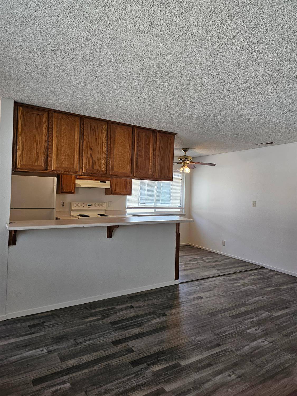 Sacramento, CA 95823,41 La Fresa Court #4