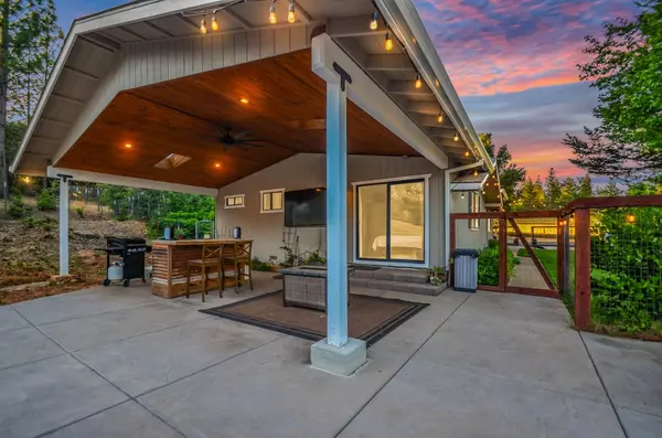 Pine Grove, CA 95665,10376 Tabeaud RD