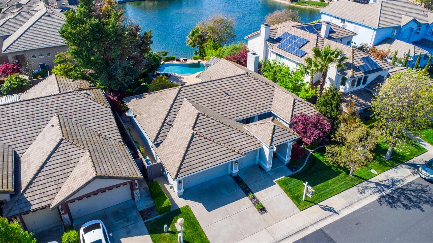 9238 Cape May CT, Elk Grove, CA 95758