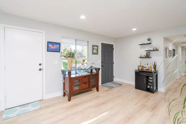 Fair Oaks, CA 95628,8722 Jonnie WAY