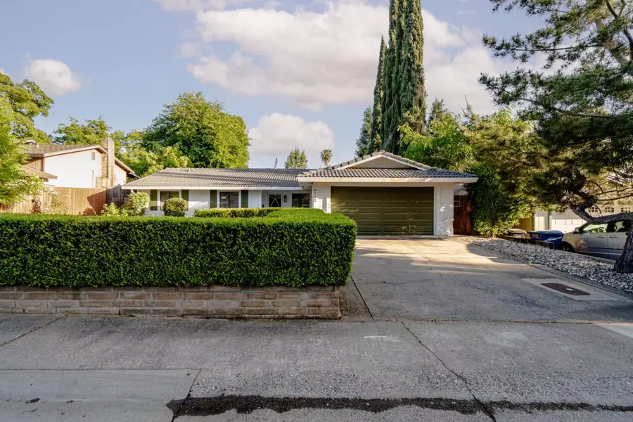 8722 Jonnie WAY, Fair Oaks, CA 95628
