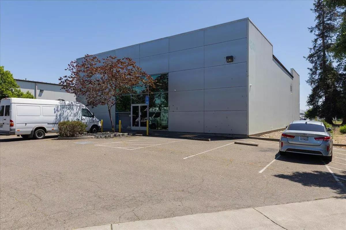 Sacramento, CA 95838,4240 Pell DR