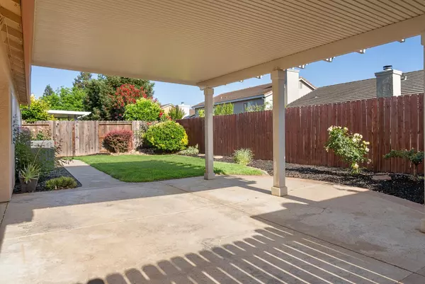 Antelope, CA 95843,5524 Redwood Burl WAY