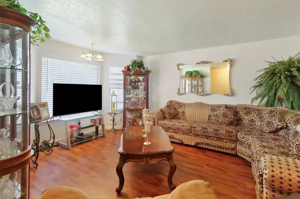 Sacramento, CA 95838,630 Jessie AVE