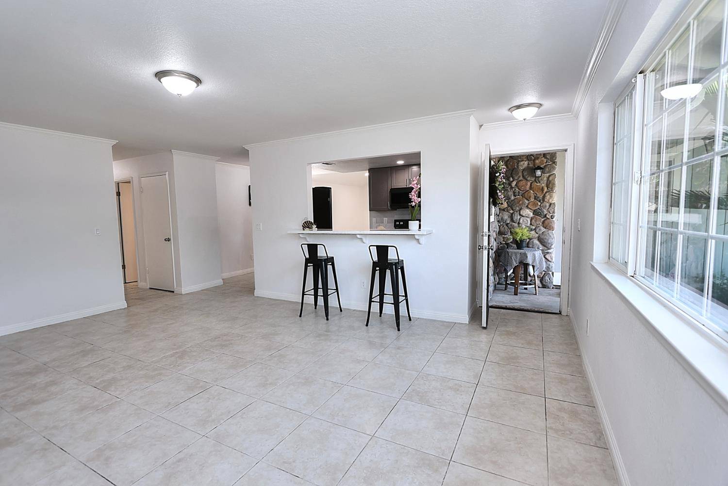 Lodi, CA 95240,300 Stanislaus ST