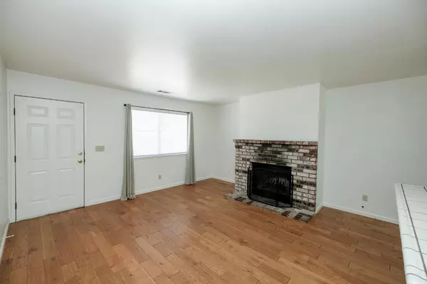 Turlock, CA 95380,3824 S Commons RD