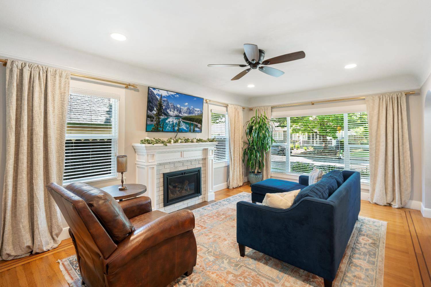 Sacramento, CA 95817,3917 Miller WAY