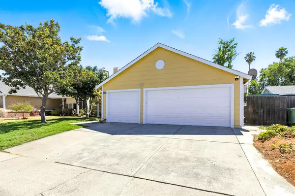 Elk Grove, CA 95624,9295 Gem Crest WAY