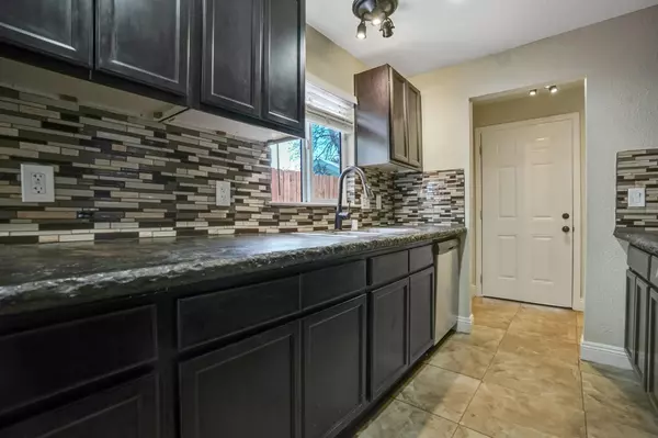 Grass Valley, CA 95945,122 Catalpa LN