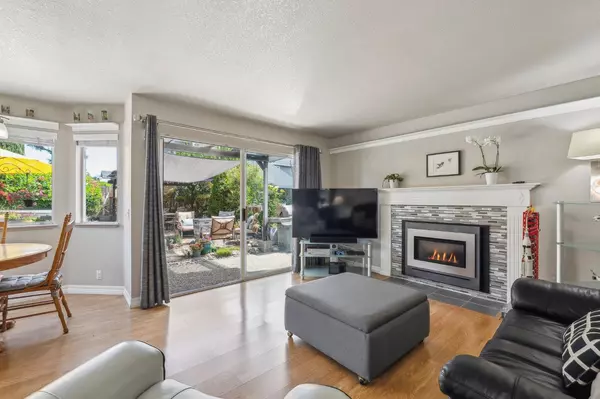 Sacramento, CA 95828,8205 Derbyshire CIR