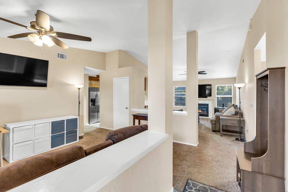 Galt, CA 95632,574 Ewell CT
