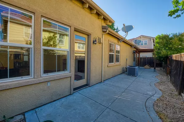 Patterson, CA 95363,9337 Vintner CIR