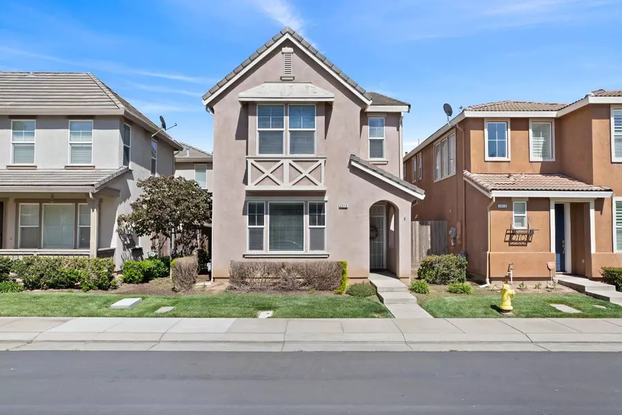 2816 Hawaiian Petrel AVE, Modesto, CA 95355