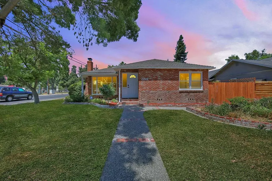 1 Southwood DR, Woodland, CA 95695