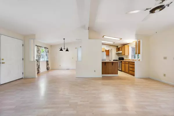 Grass Valley, CA 95949,13927 Meda Drive