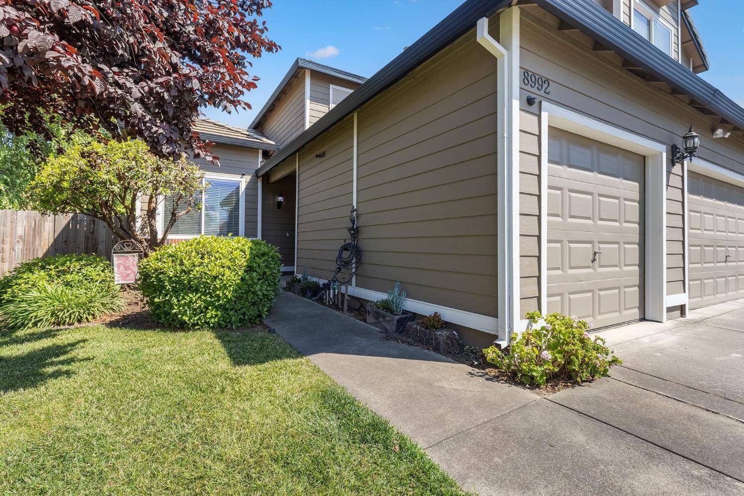 Sacramento, CA 95829,8992 Opal Canyon CT