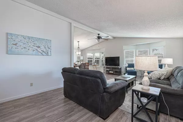 Riverbank, CA 95367,5901 Newbrook Circle #75
