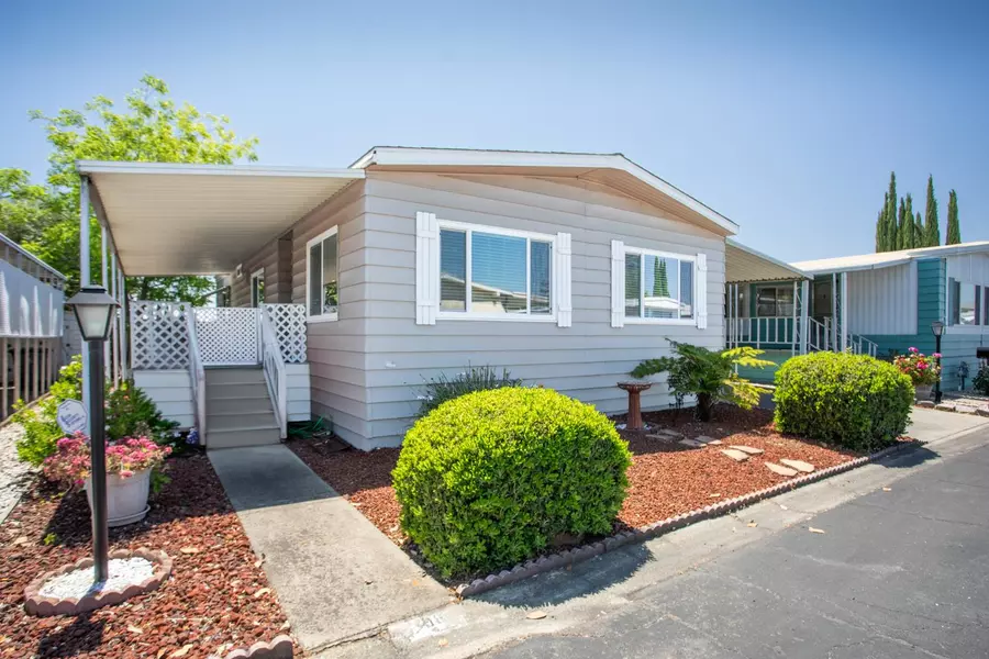 96 La Entrada WAY, Yuba City, CA 95993