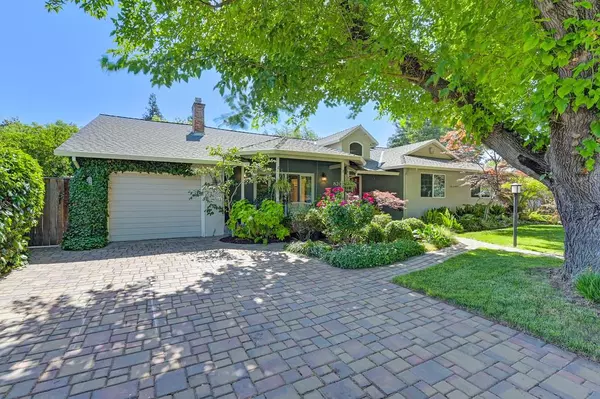 Davis, CA 95616,820 A ST