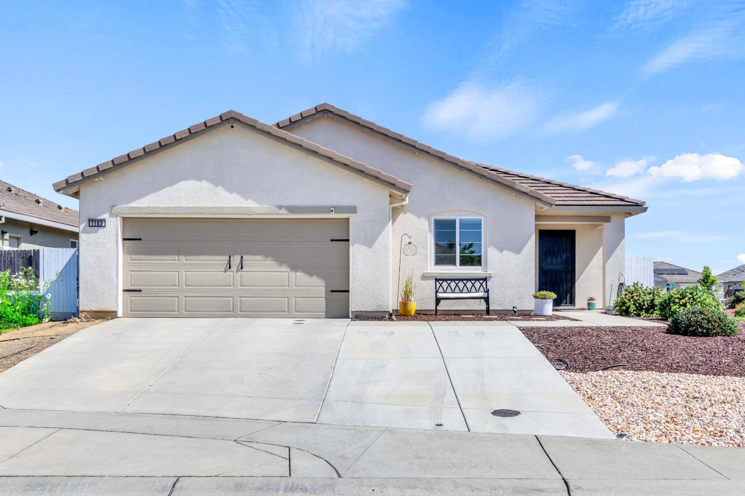Olivehurst, CA 95961,1103 Sierra Bluff ST