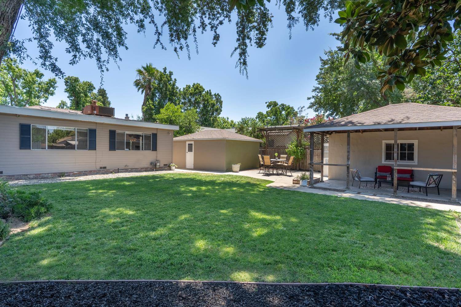 417 ROWLAND AVE, Modesto, CA 95354