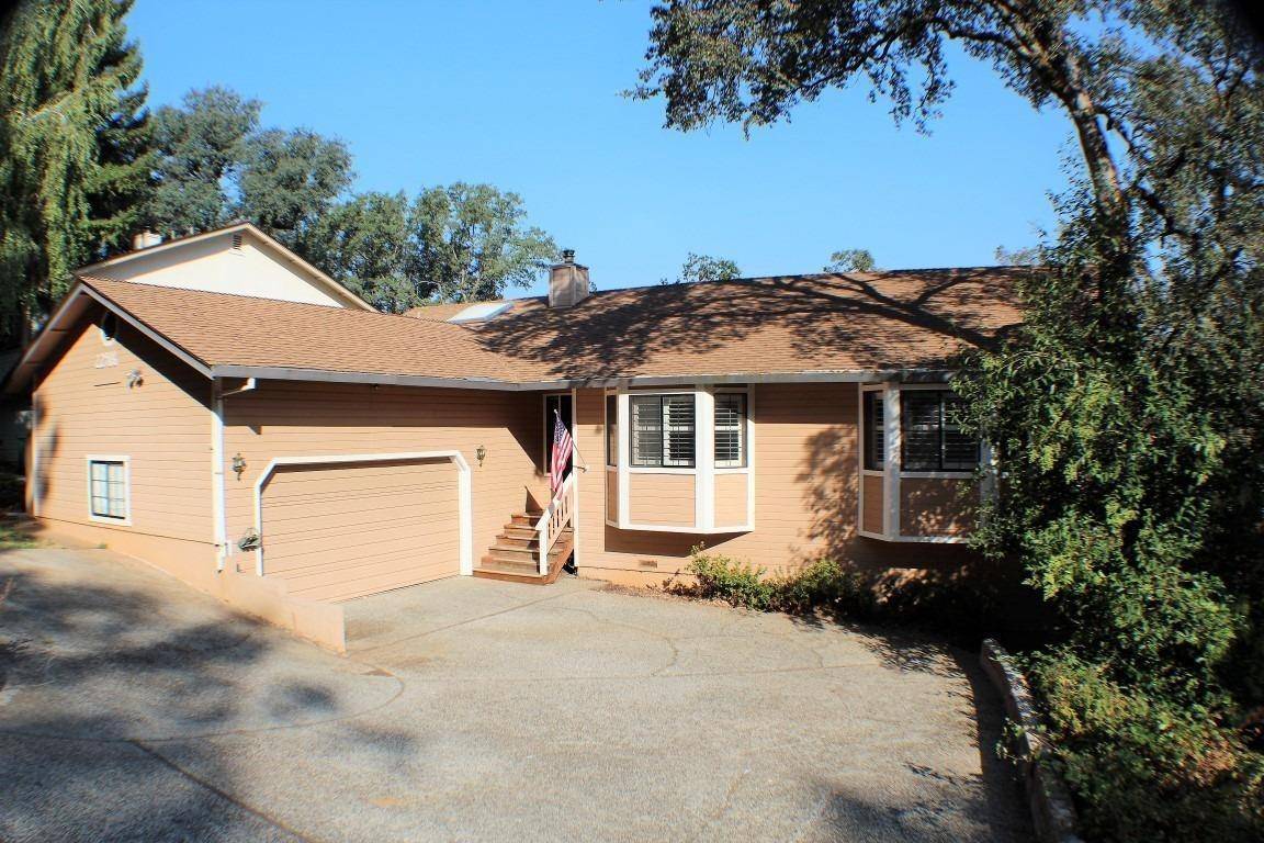 22916 Sunset Ridge Dr, Auburn, CA 95602