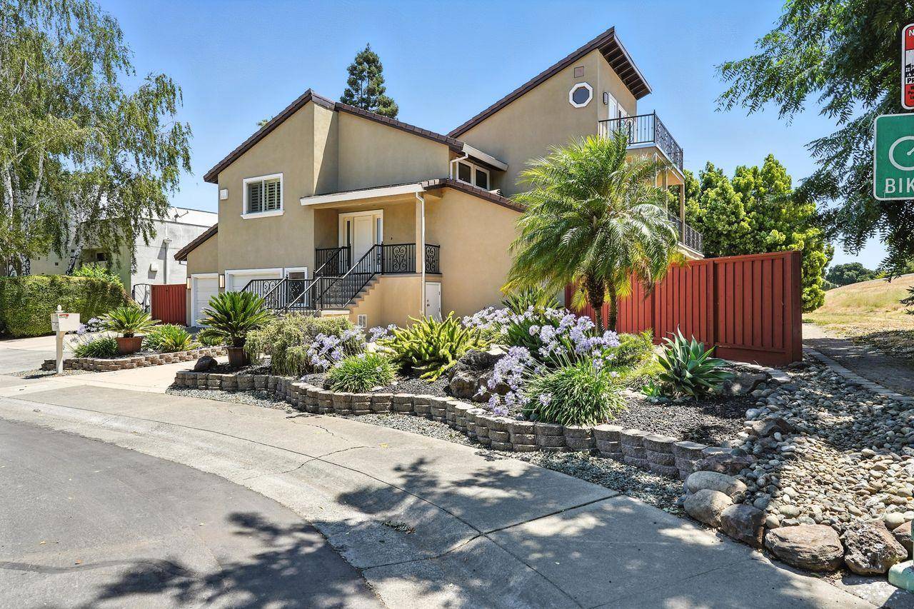 7729 Sleepy River WAY, Sacramento, CA 95831