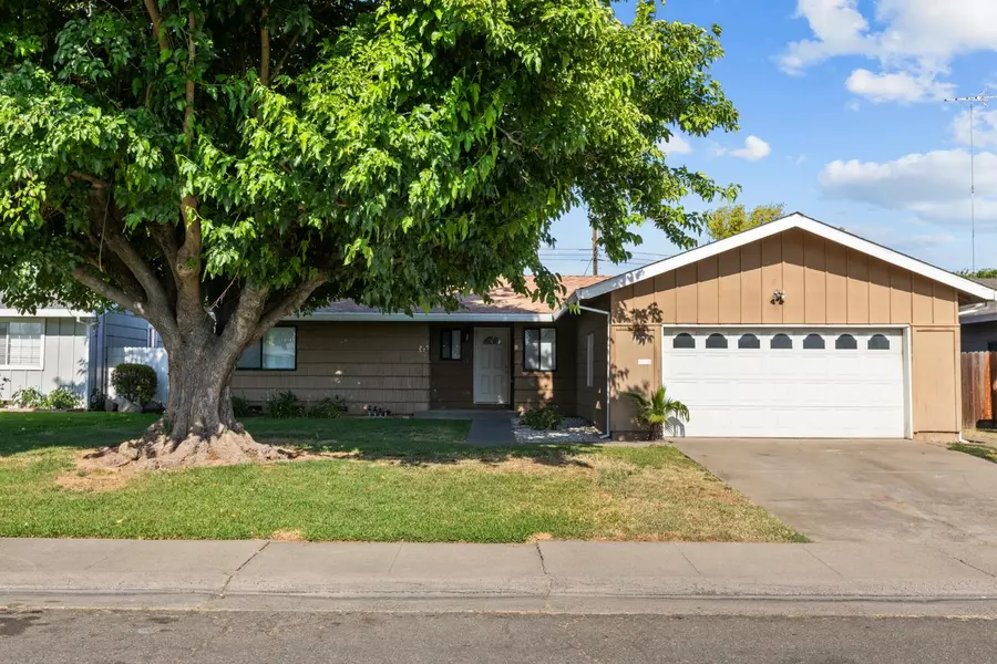 6709 50th ST, Sacramento, CA 95823