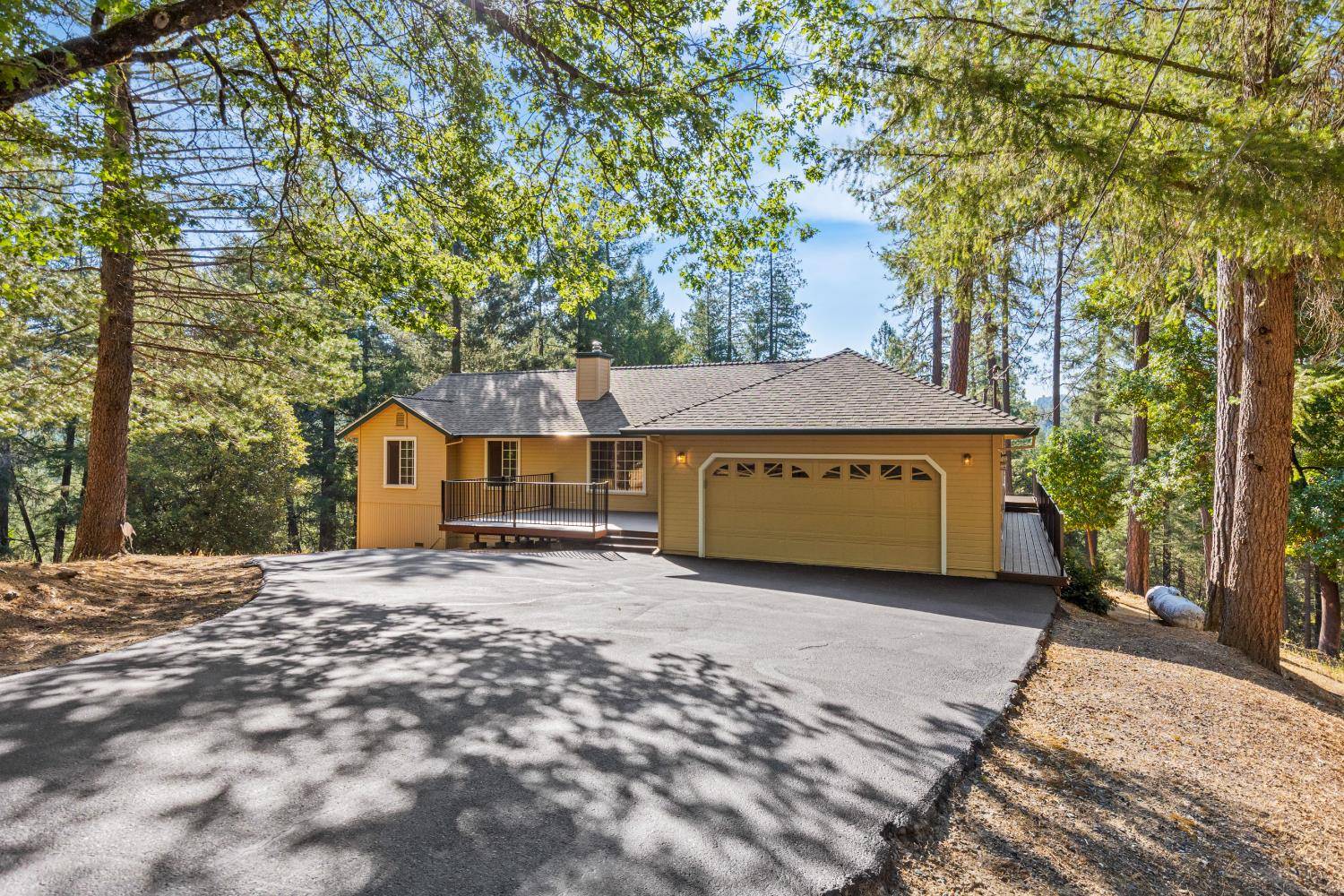 Colfax, CA 95713,22775 Pine Lake DR