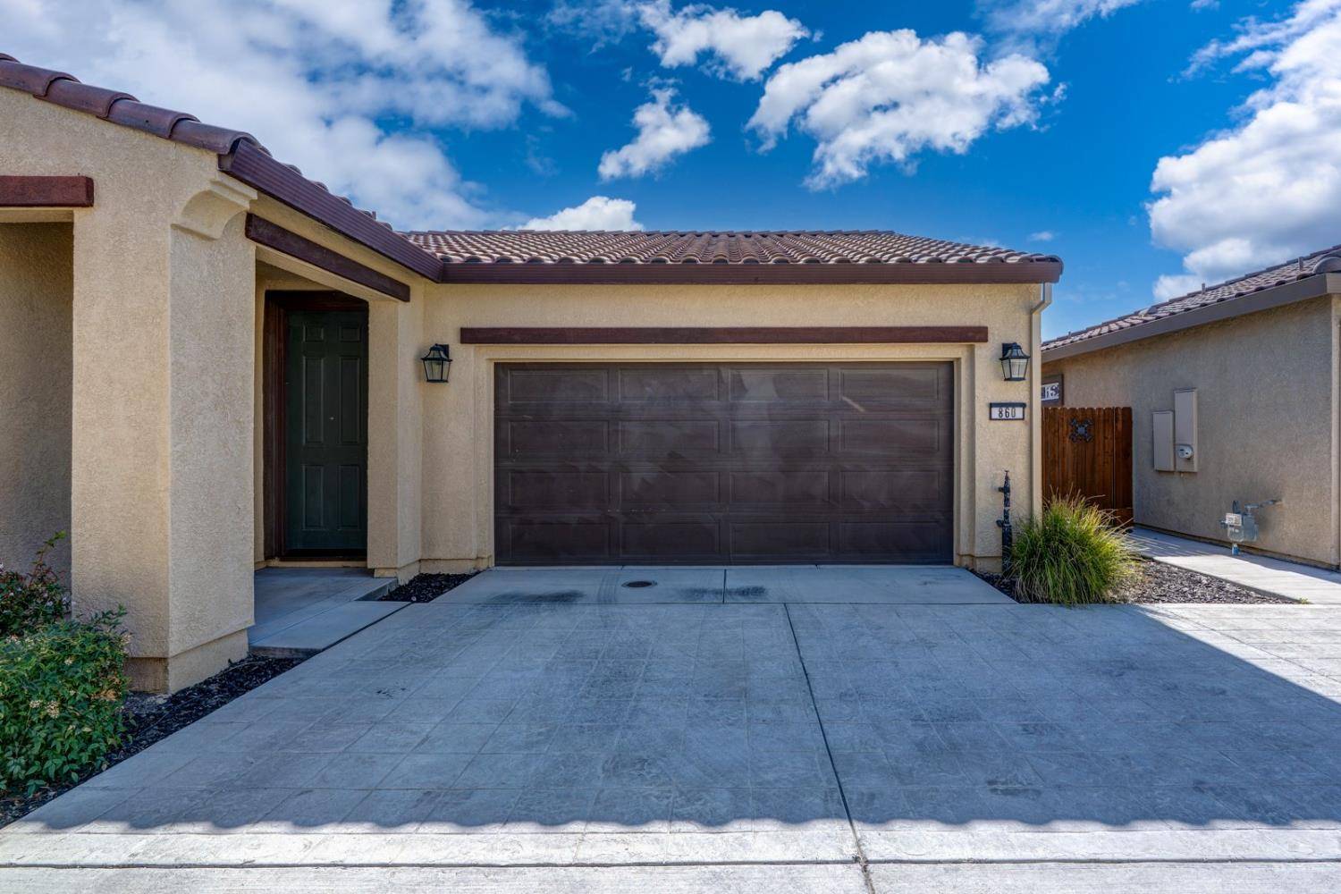 Los Banos, CA 93635,860 Fritz DR