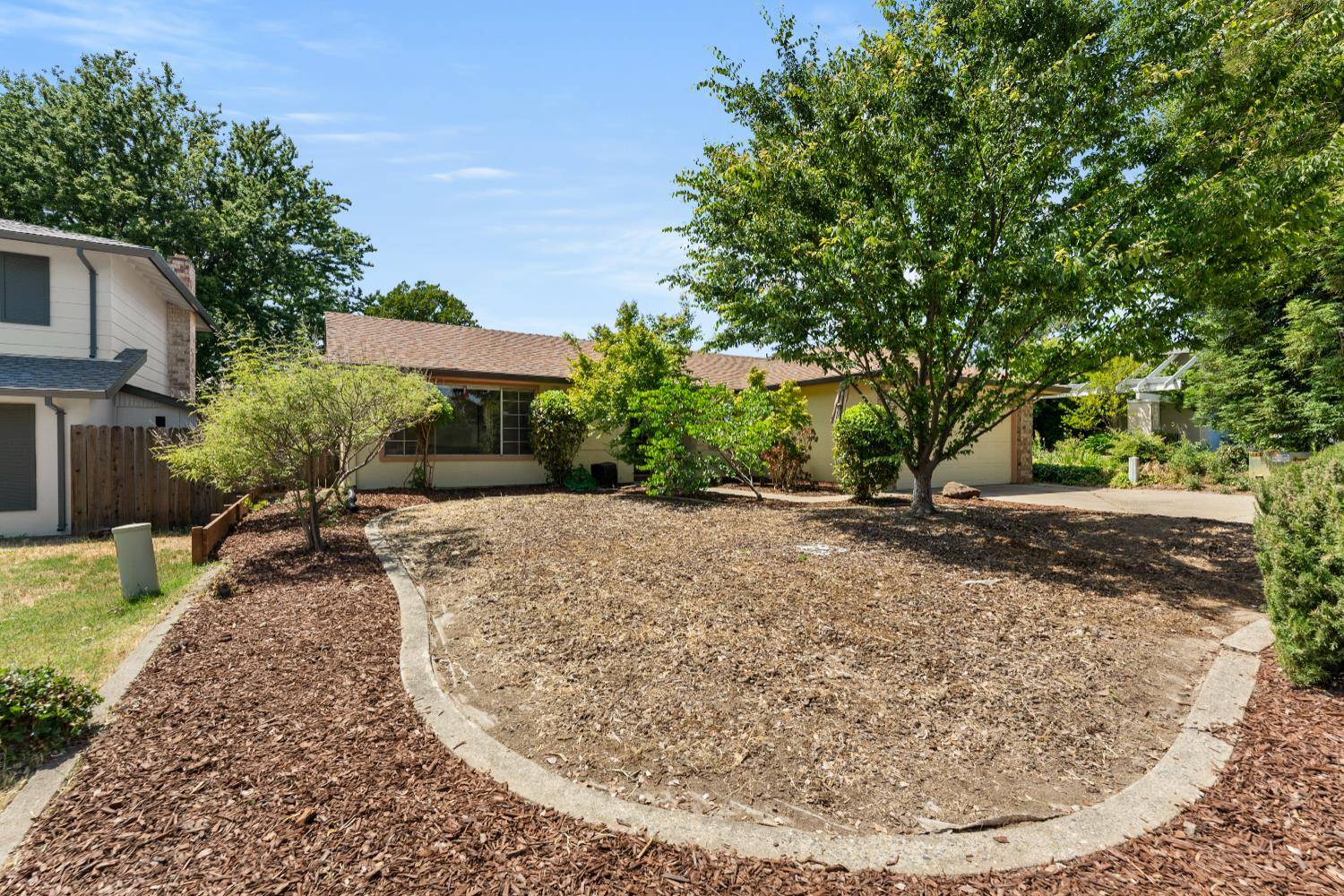 Carmichael, CA 95608,4713 Oakbough WAY
