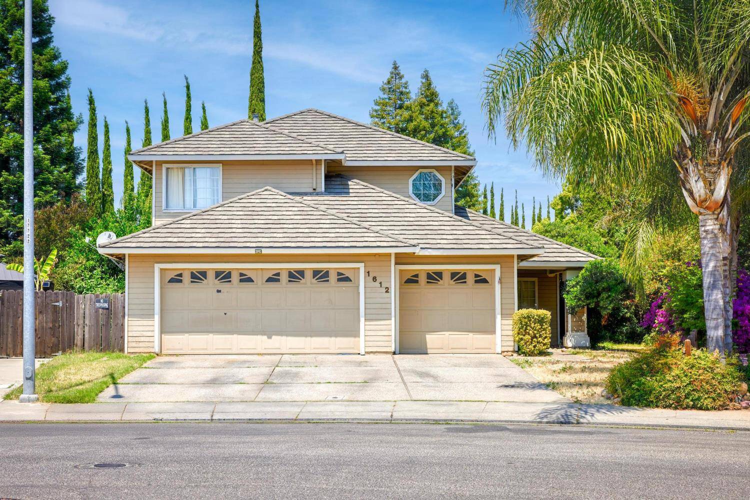 1612 Bonaire CIR, Stockton, CA 95210