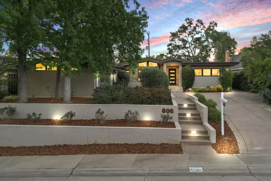 806 Treehouse LN, Sacramento, CA 95864
