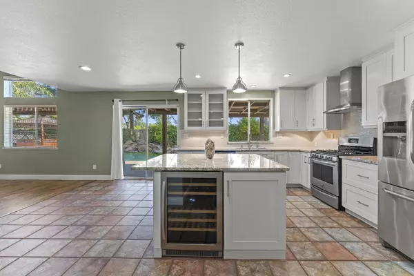 Roseville, CA 95747,2116 Seebold WAY