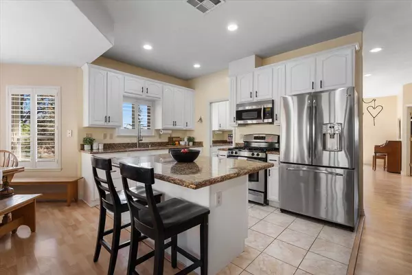 Auburn, CA 95602,13399 Bell Brook DR