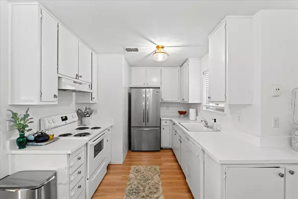 Sacramento, CA 95834,104 Luna Grande CIR #20