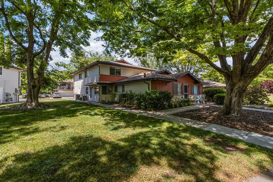 1907 Donner AVE #3, Davis, CA 95618