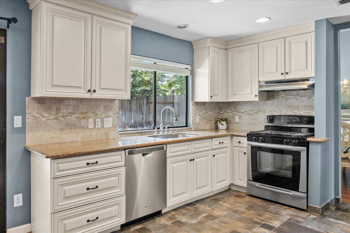 Sacramento, CA 95834,3540 Del Sol WAY