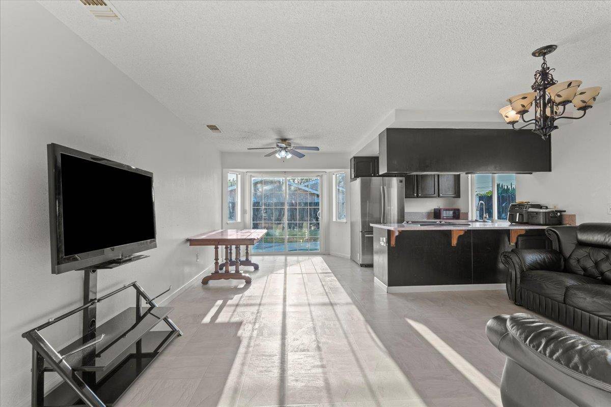 Sacramento, CA 95823,3777 Andros WAY