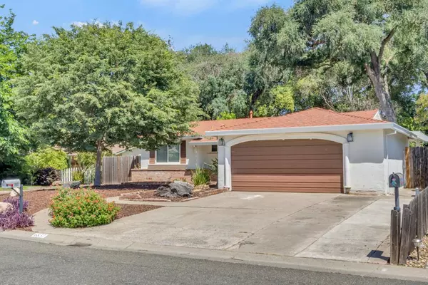 Fair Oaks, CA 95628,6837 Lincoln Oaks DR