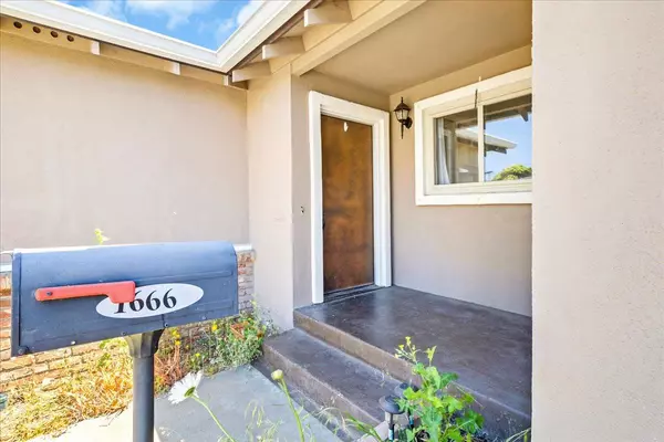 Salinas, CA 93906,1666 Cambrian DR