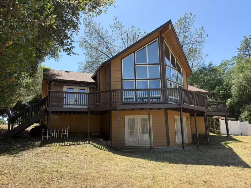 7551 Van Pooka CT, Somerset, CA 95684