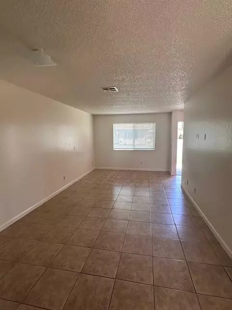 Visalia, CA 93277,2532 W Chestnut CT