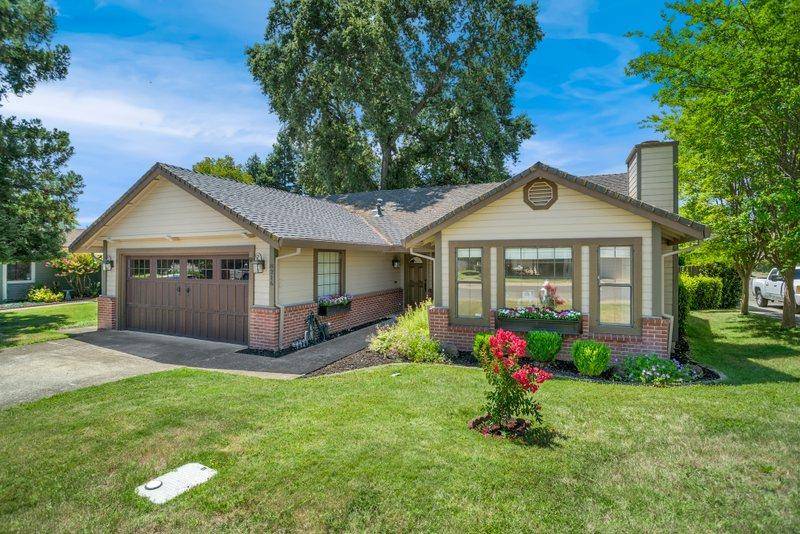 Orangevale, CA 95662,8216 Oakenshaw WAY