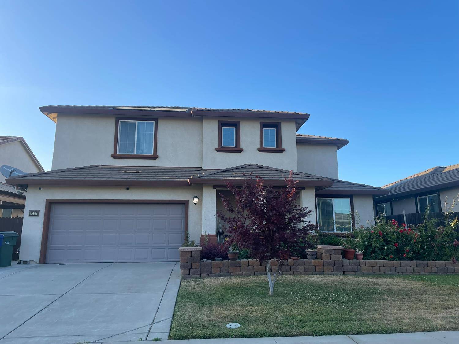 9537 Ballinger DR, Sacramento, CA 95829