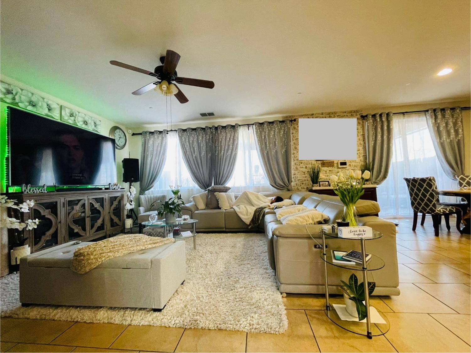 Sacramento, CA 95829,9537 Ballinger DR