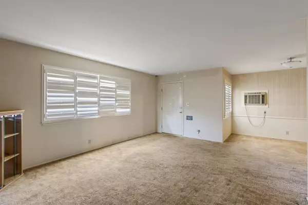 Sacramento, CA 95822,1428 Tradewinds AVE