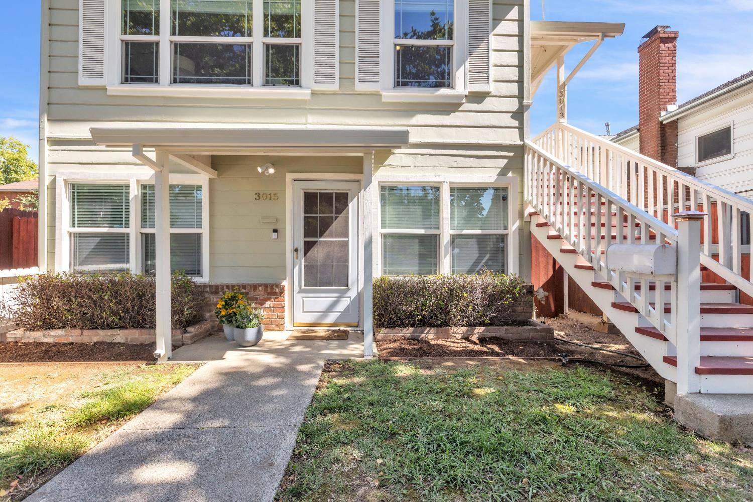 Sacramento, CA 95817,3015 5th AVE