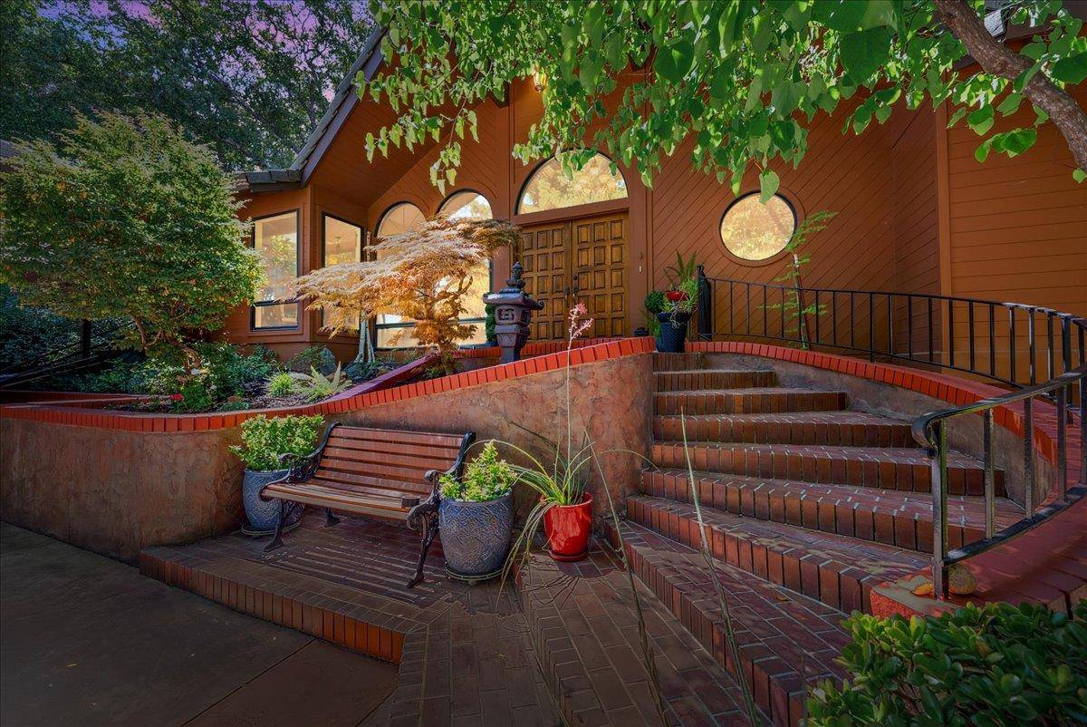 6415 Fairway CT, Auburn, CA 95602